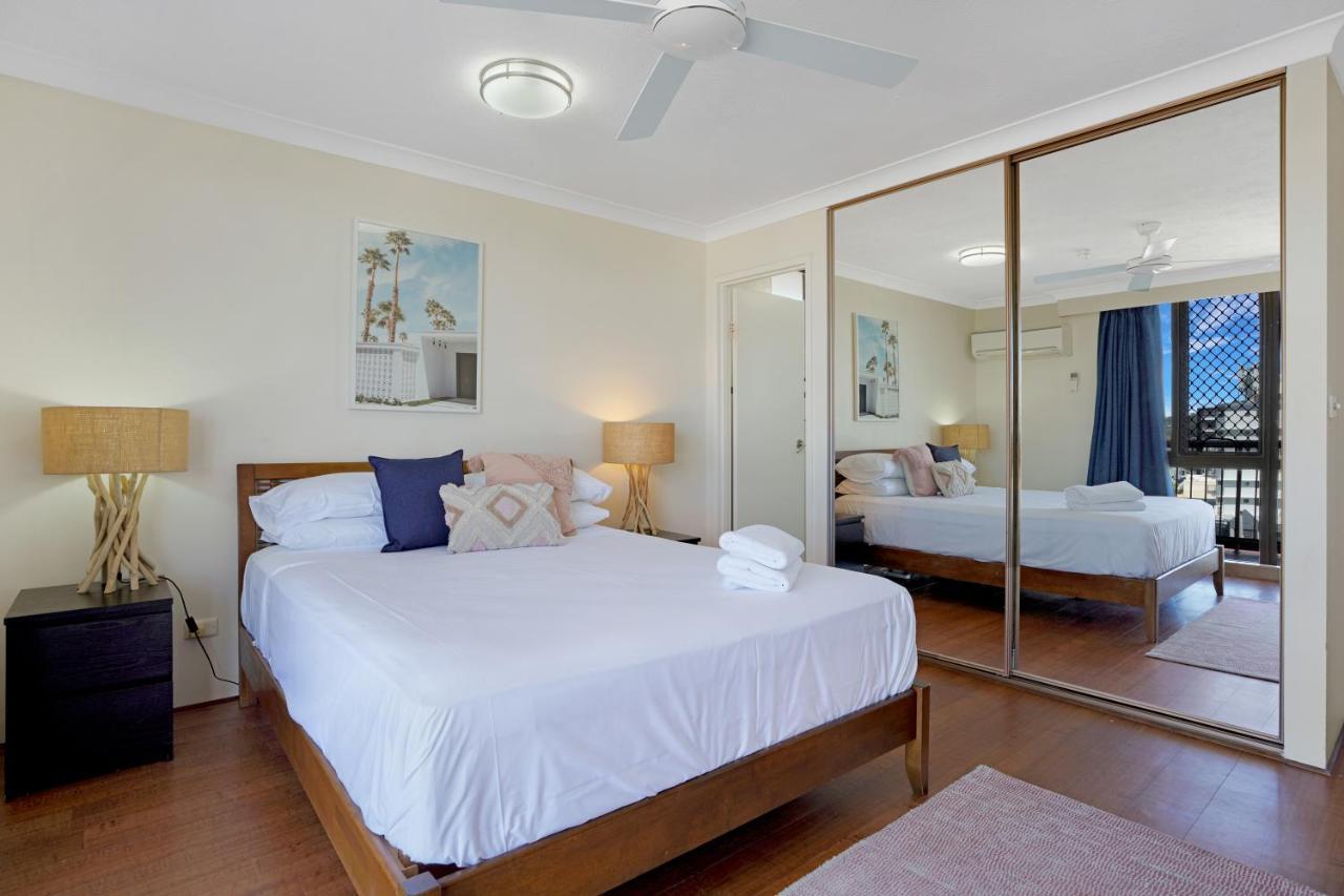 Beach Palms Holiday Apartments ゴールドコースト エクステリア 写真